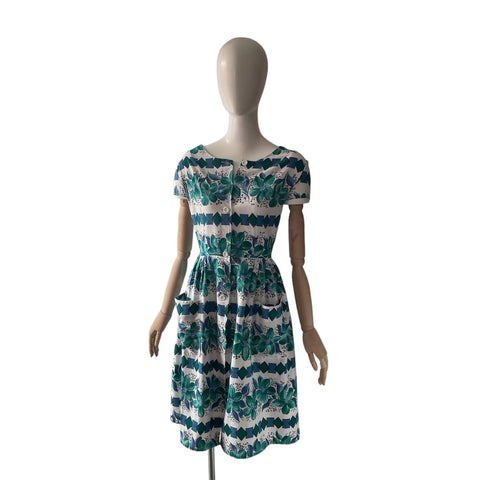 1950s Floral Print Dress with Pockets! - hurdyburdy vintage