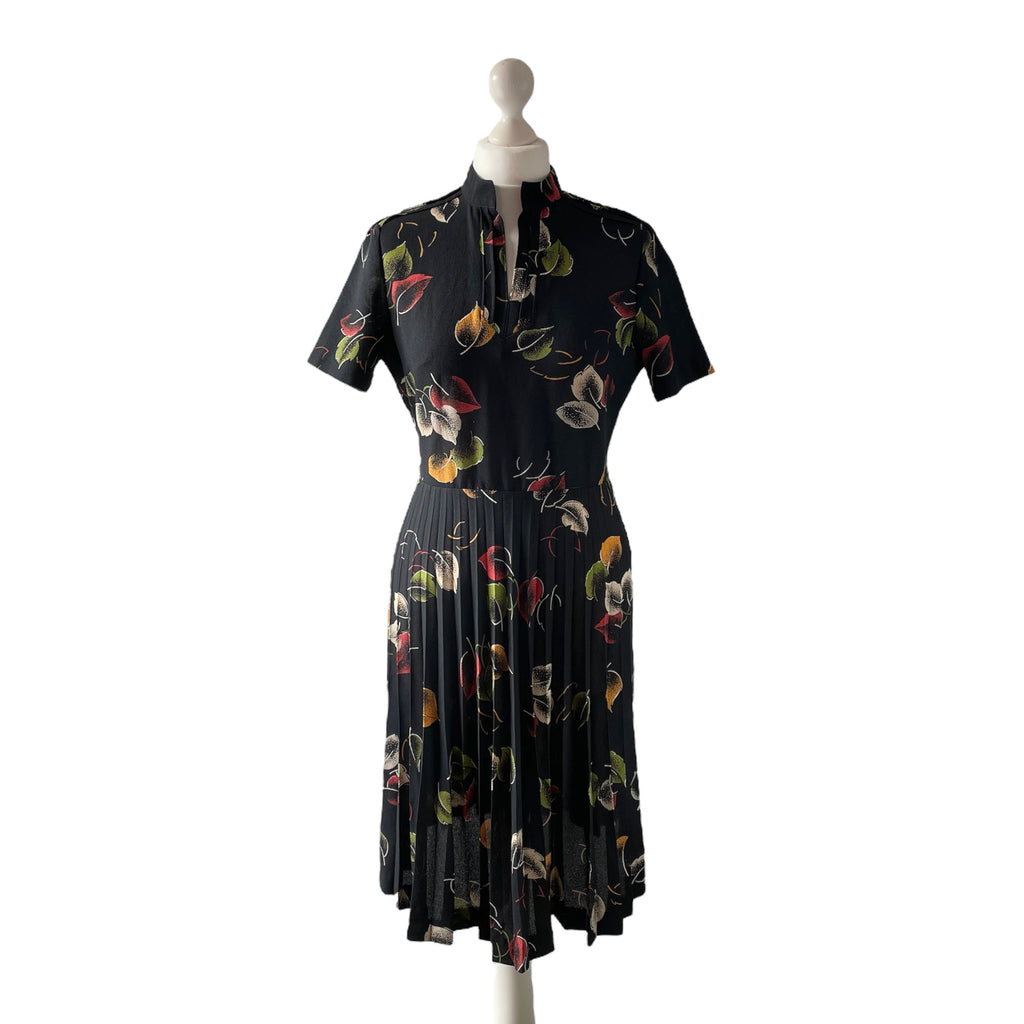 1970s Autumn Leaves Vintage Dress hurdyburdy vintage 1970s Autumn Leaves Vintage Dress hurdyburdy vintage