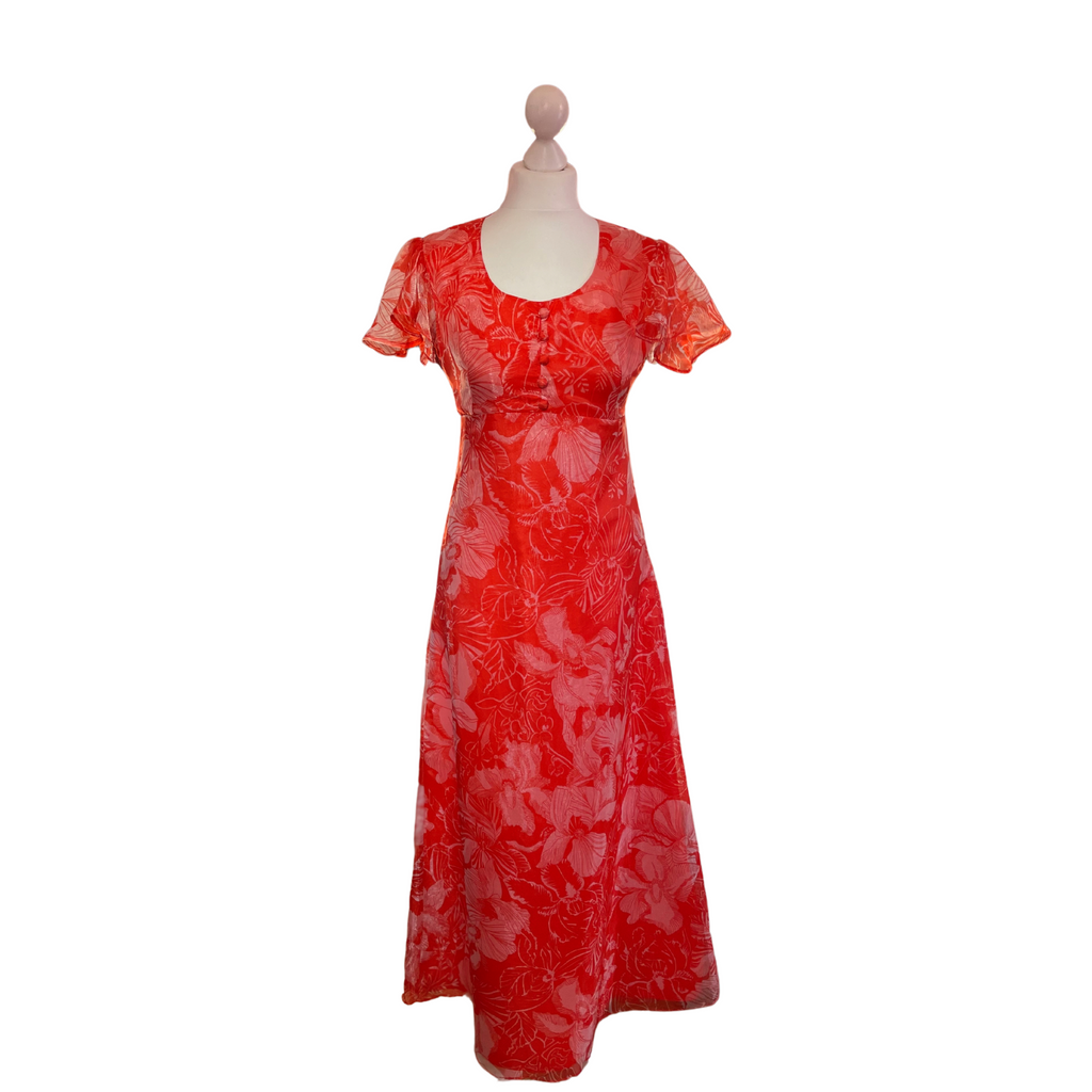 True Vintage 1970s Carnegie of London Red Lily Print Christmas Dress hurdyburdy vintage True Vintage 1970s Carnegie of London Red Lily Print Christmas Dress hurdyburdy vintage