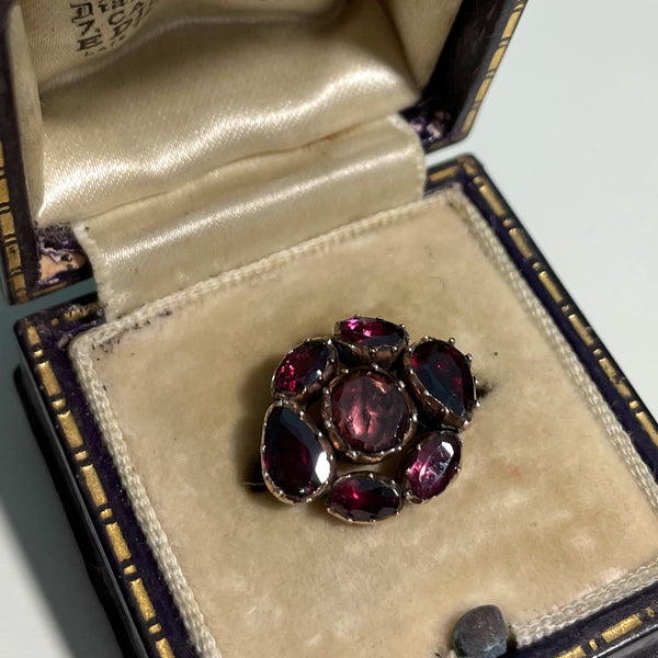Antique Georgian 9ct Gold Garnet Lace Pin