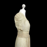 Original 1930s Dress in Sheer Ivory Lace - hurdyburdy vintage