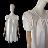 Antique White Cotton Chemise with Shell Buttons and Crochet Lace Trim - hurdyburdy vintage