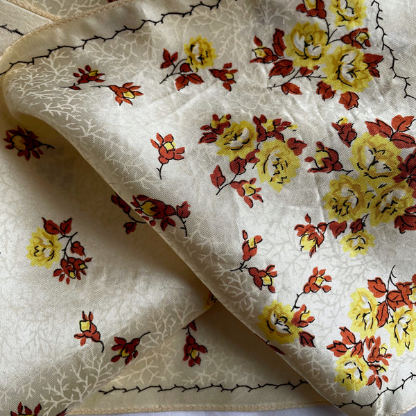 1930s / 1940s Pale Yellow Rose Print Satin Scarf - hurdyburdy vintage