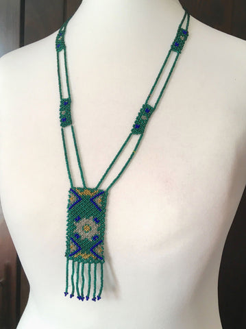 1920s style green Sautoir Necklace st hurdyburdy vintage
