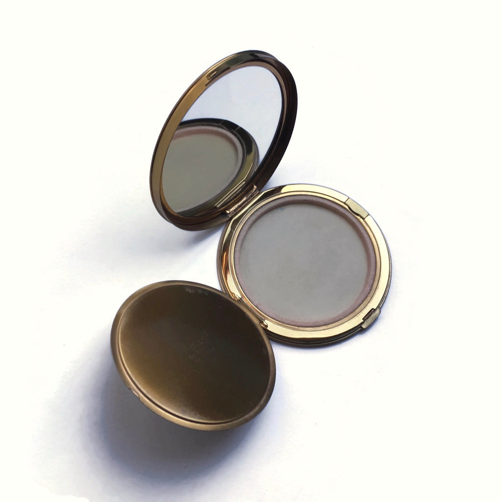 1940's Vogue Vanities Persian Legend Vintage Powder Compact